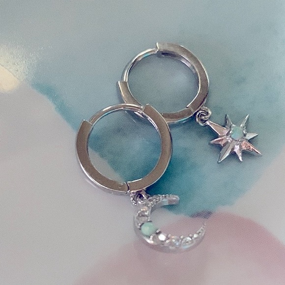 NWT 925 Sterling Silver Star Moon Celestial Dainty Huggie Hoop Opal Earrings - Picture 4 of 12